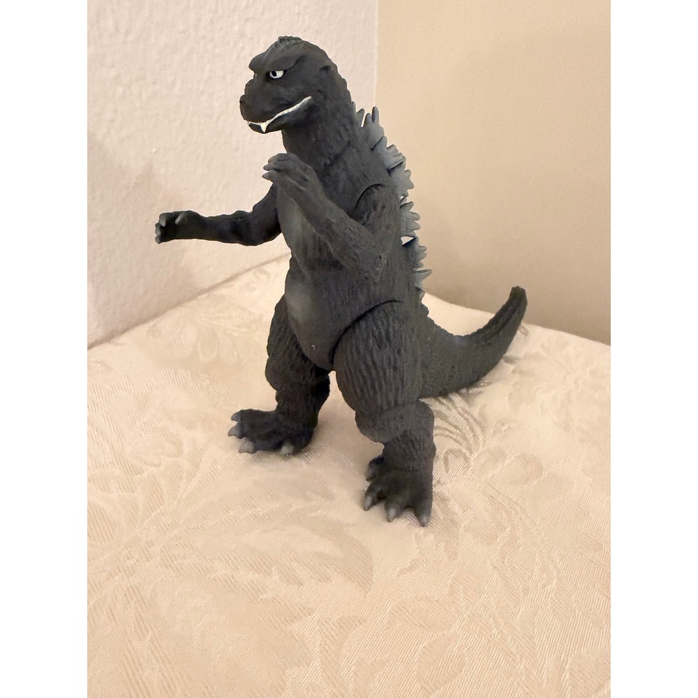 Bandai Godzilla Action Figure Toho Co Ltd Grey Vinyl 6 inch Kaiju